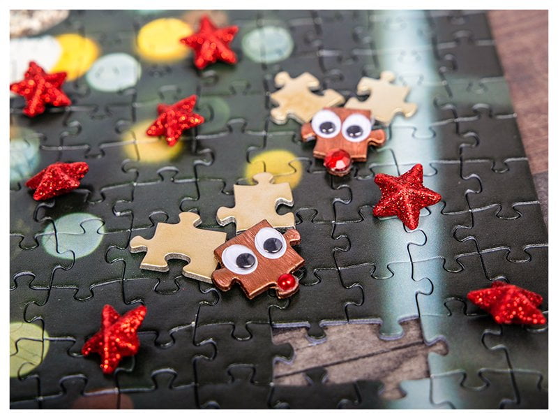 DIY Christmas decoration puzzle reindeer